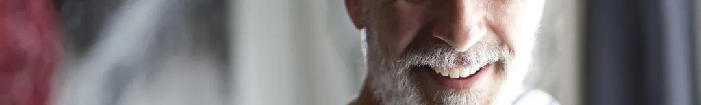 Intensiver Blickkontakt: Blicke von Männern richtig verstehen